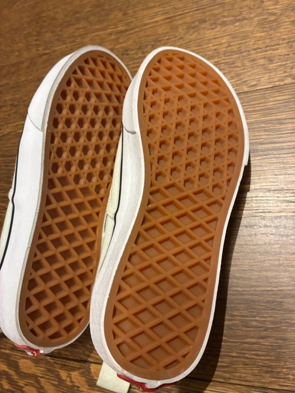 NWOT Vans Low-Top Canvas Sneakers in Pale Mint and White - Picture 5 of 6
